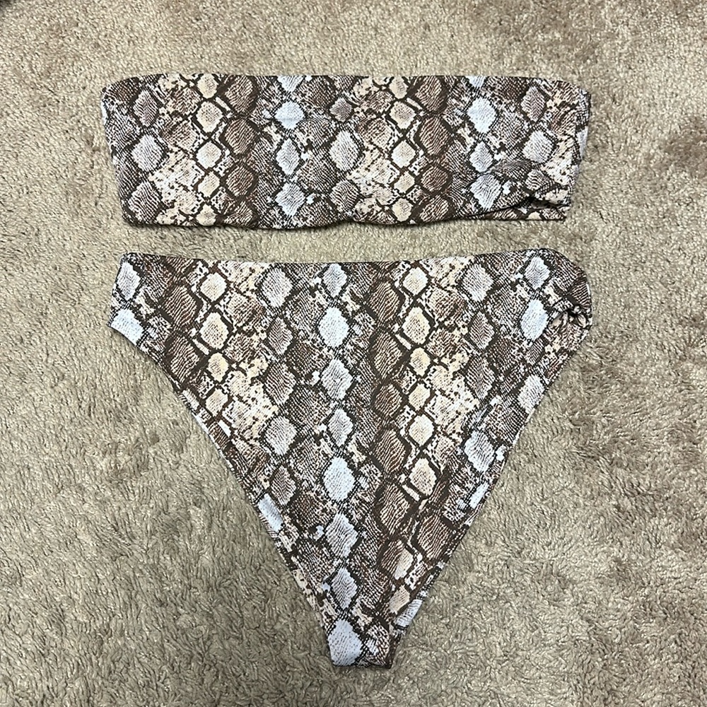 Kendall & Kylie Python Snake Print Two Piece Band… - image 1